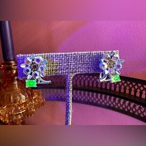 1960's Lisner Glowing Gardenia Aurora Borealis and Uranium Rhinestone Earrings